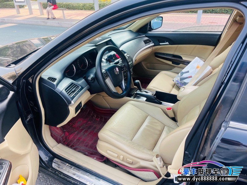 10年本田雅阁轿车抵押车出售