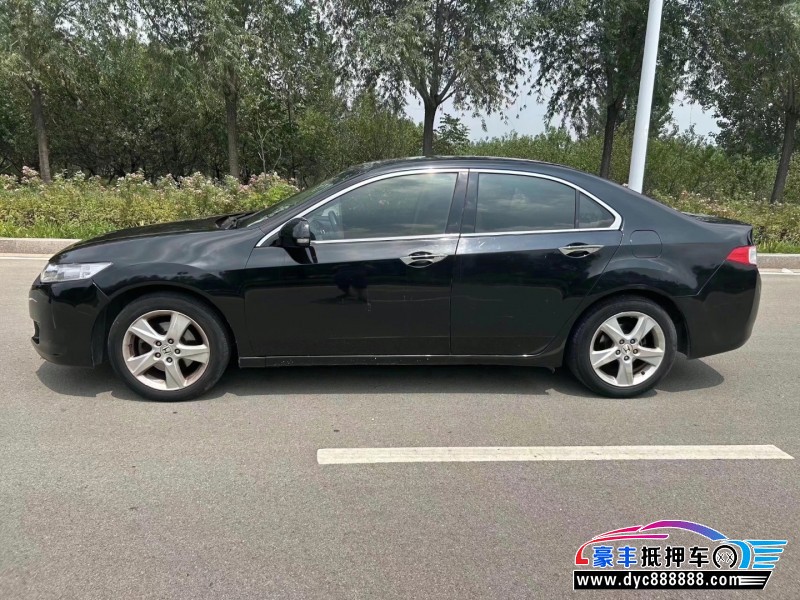 13年本田思铂睿轿车抵押车出售