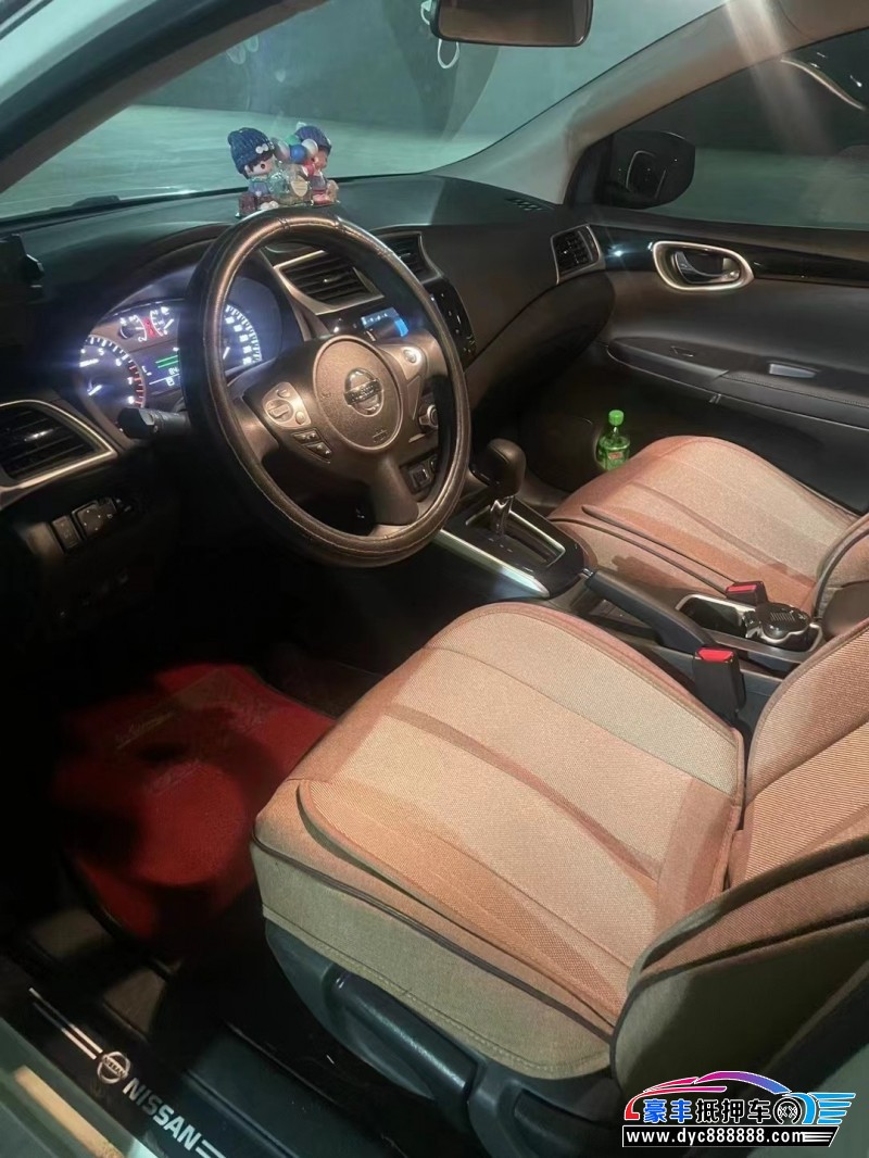 22年日产轩逸轿车抵押车出售