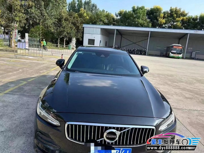 17年沃尔沃S90轿车抵押车出售