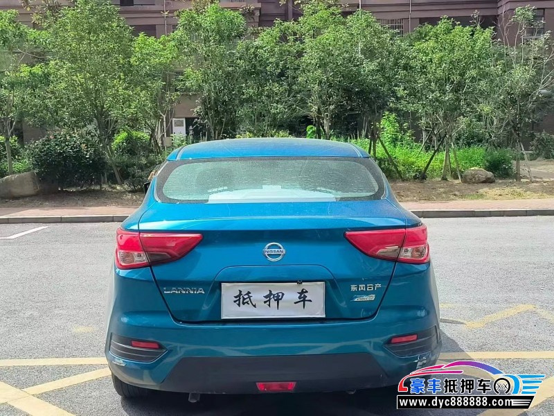 19年日产蓝鸟轿车抵押车出售