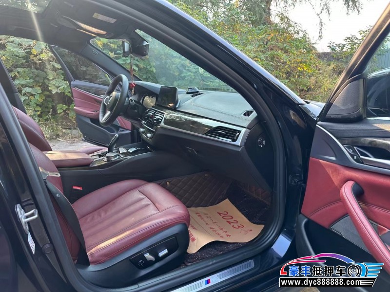 18年宝马5系轿车抵押车出售