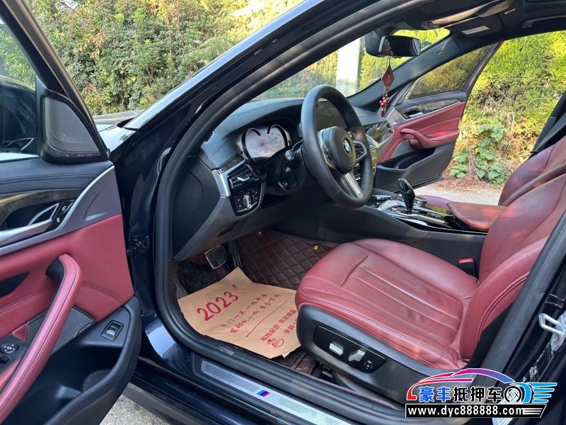 18年宝马5系轿车抵押车出售