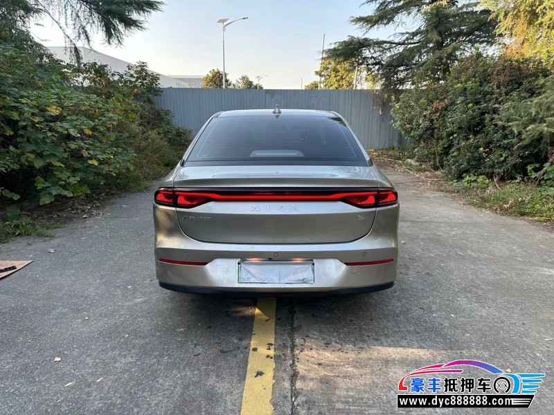 23年传祺魅580轿车抵押车出售