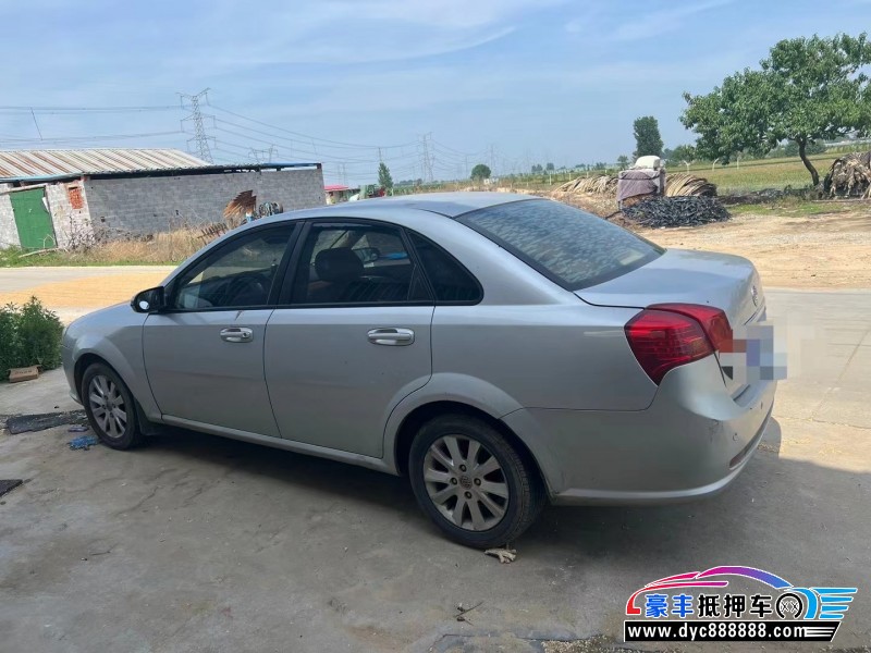 11年别克凯越轿车抵押车出售