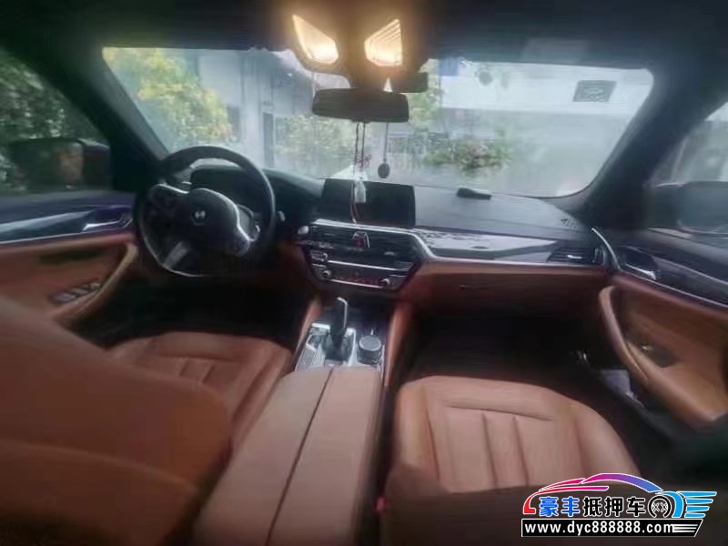 18年宝马5系轿车抵押车出售