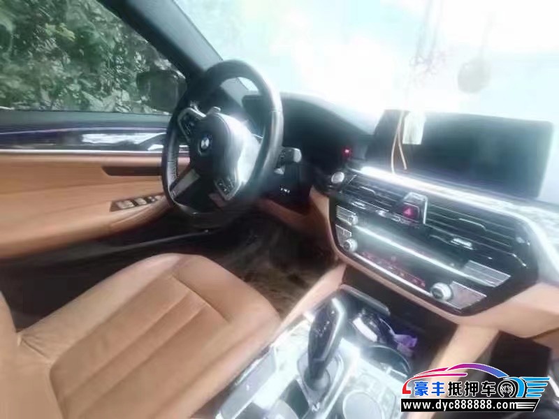 18年宝马5系轿车抵押车出售