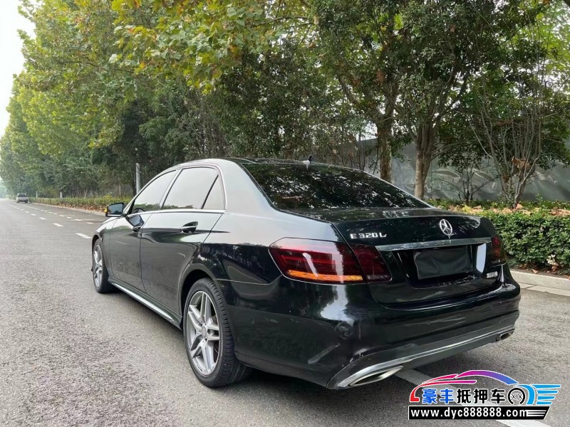 16年奔驰E轿车抵押车出售