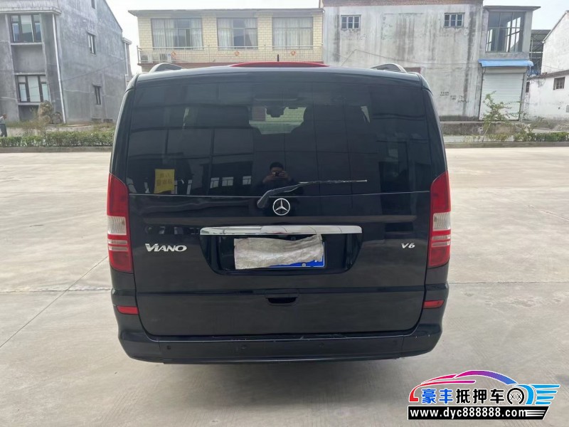 13年奔驰唯雅诺MPV抵押车出售
