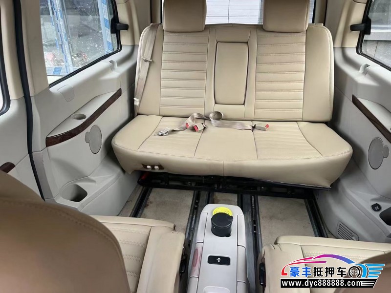 13年奔驰唯雅诺MPV抵押车出售