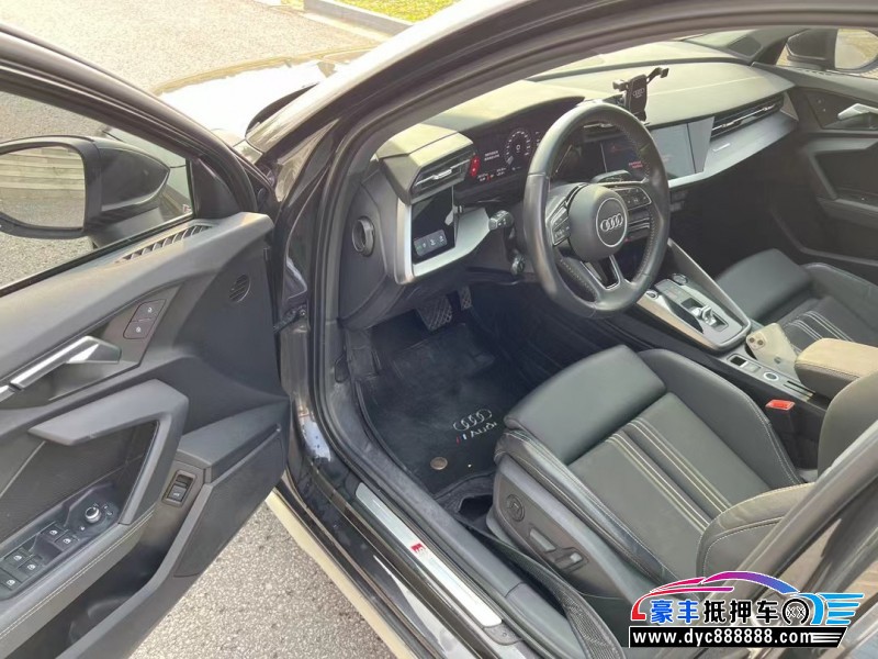 22年奥迪A3轿车抵押车出售