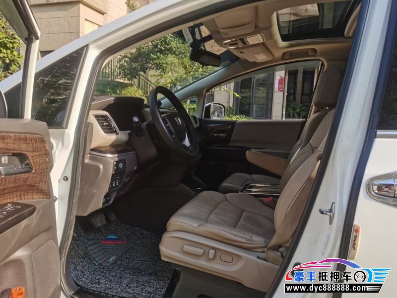 15年本田奥德赛MPV抵押车出售