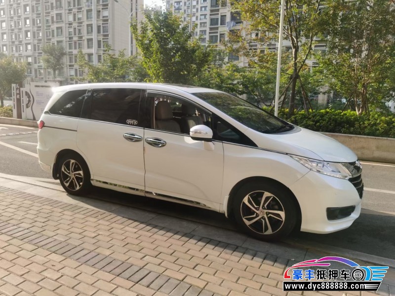 15年本田奥德赛MPV抵押车出售