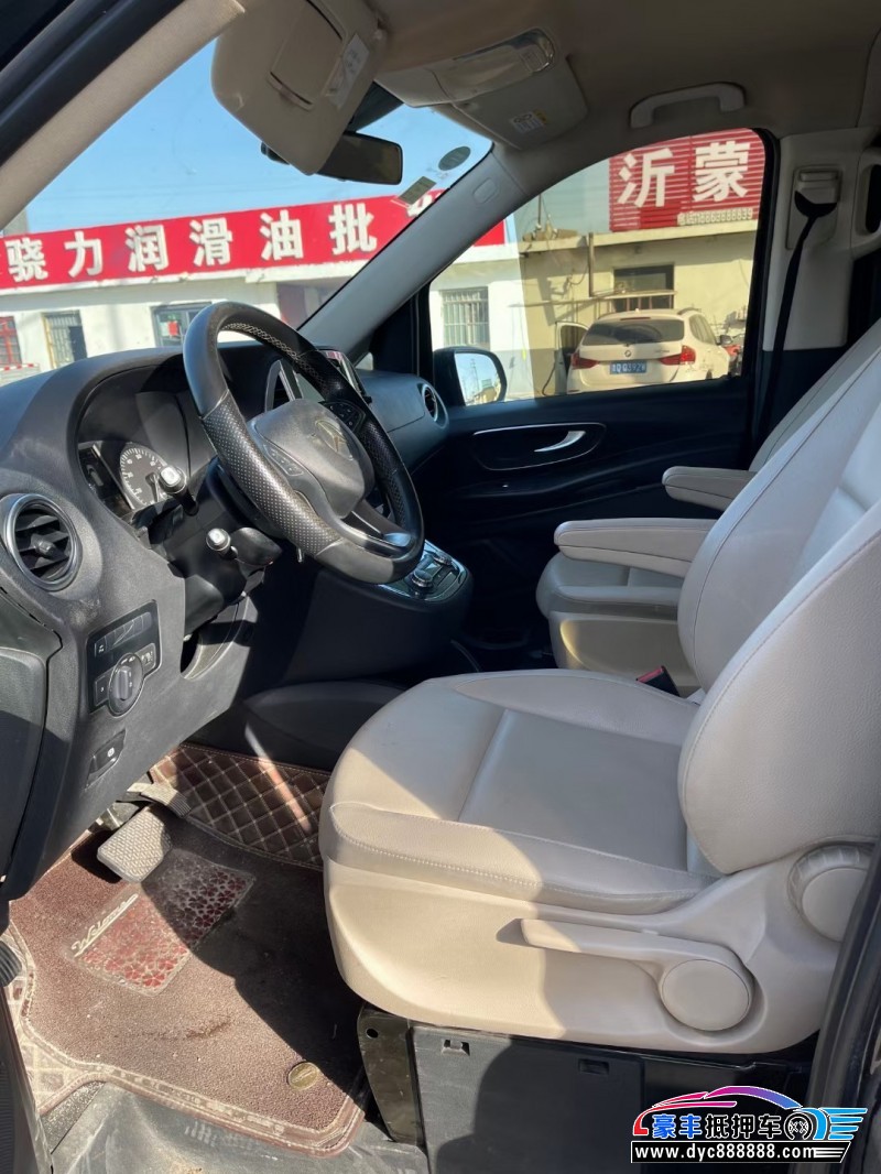 17年奔驰威霆MPV抵押车出售