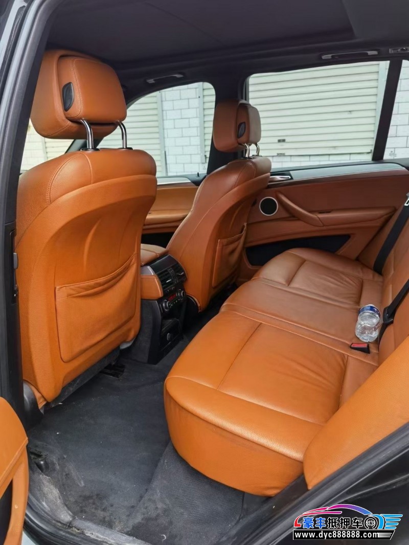 10年宝马X5 M轿车抵押车出售