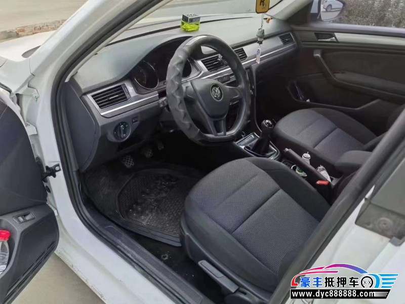 20年大众宝来轿车抵押车出售