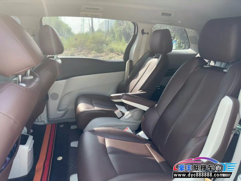 22年别克GL8MPV抵押车出售