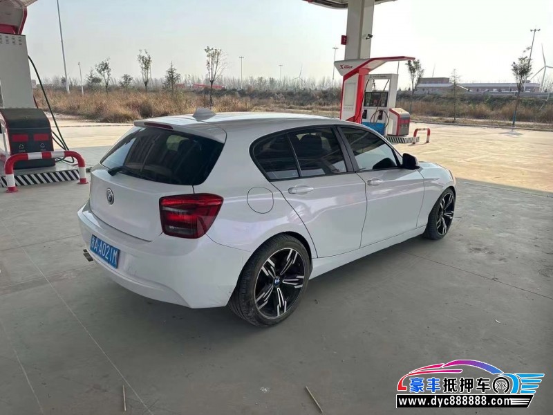 13年宝马1系轿车抵押车出售