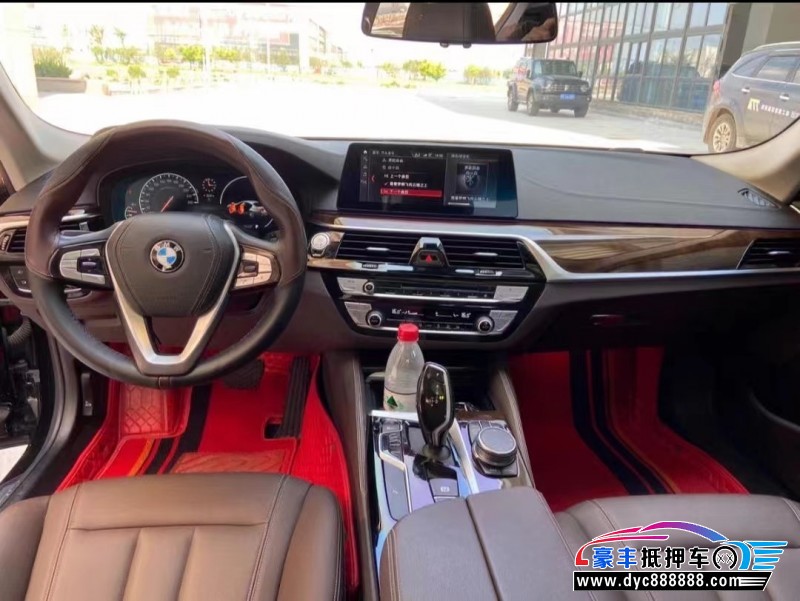 18年宝马5系轿车抵押车出售