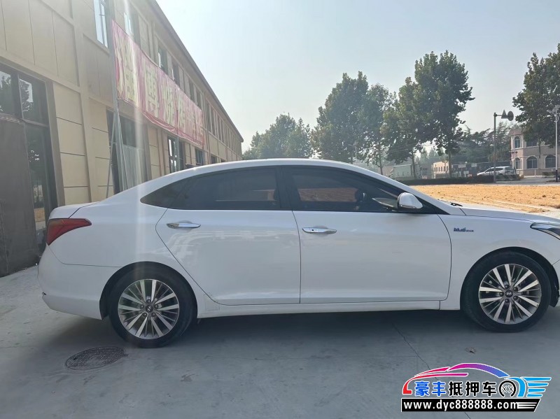 17年现代名图轿车抵押车出售