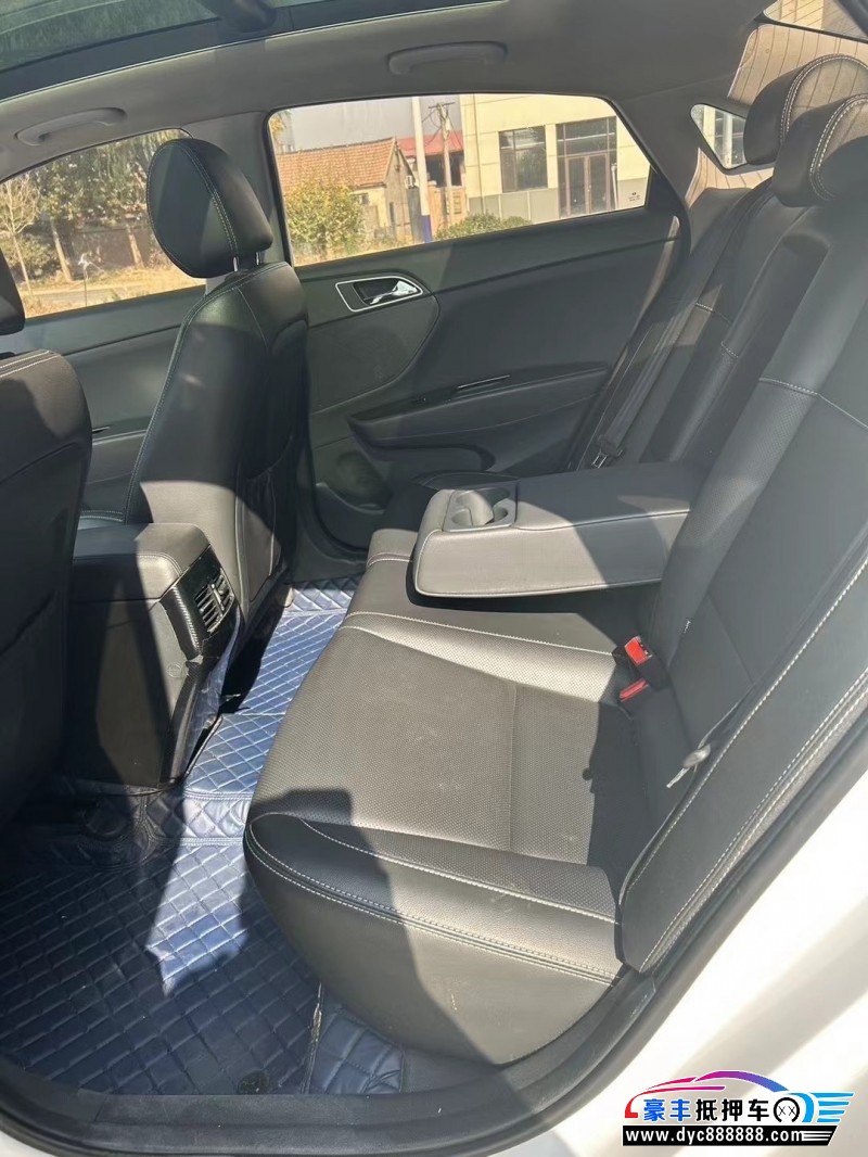 17年现代名图轿车抵押车出售