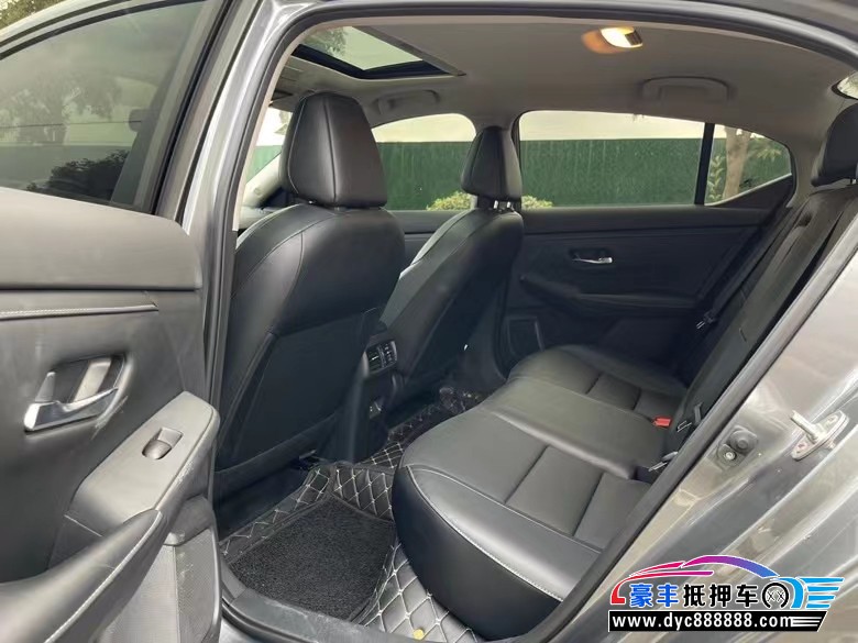 22年日产轩逸轿车抵押车出售