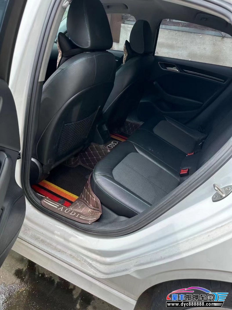 20年奥迪A3轿车抵押车出售