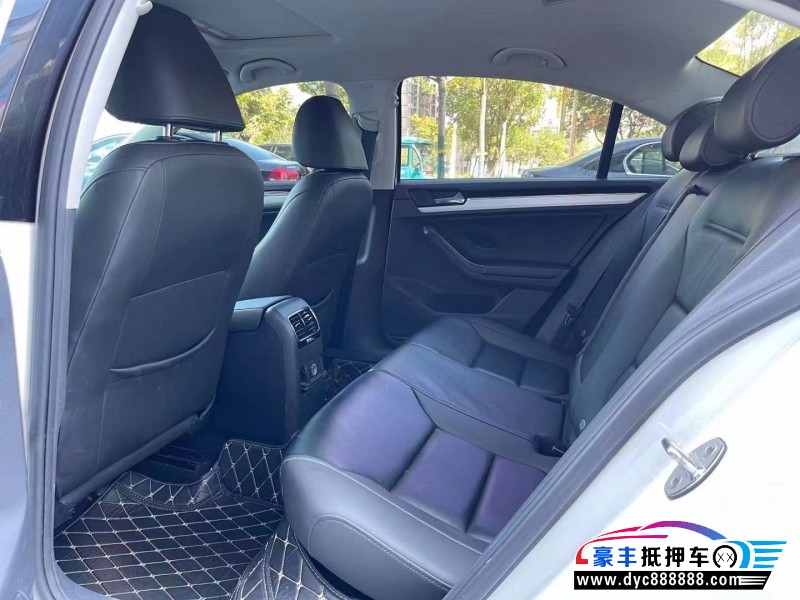 18年大众速腾轿车抵押车出售