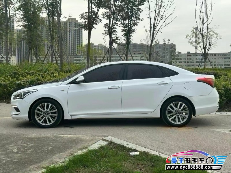 19年现代名图轿车抵押车出售