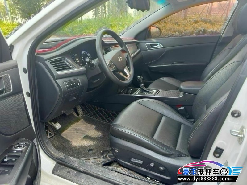 19年现代名图轿车抵押车出售