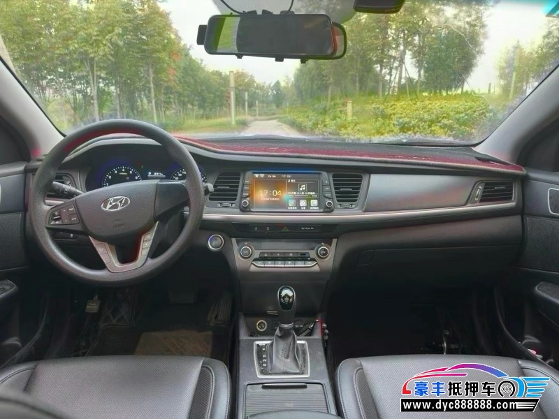 19年现代名图轿车抵押车出售