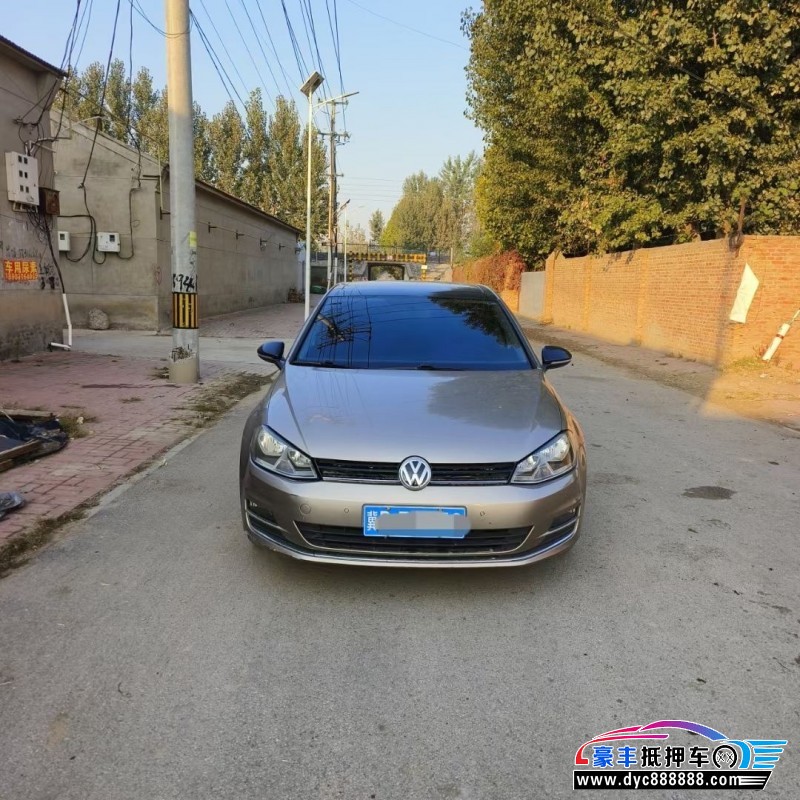 17年大众高尔夫轿车抵押车出售