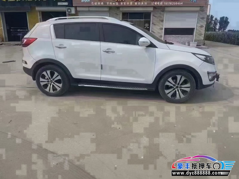 14年起亚智跑轿车抵押车出售