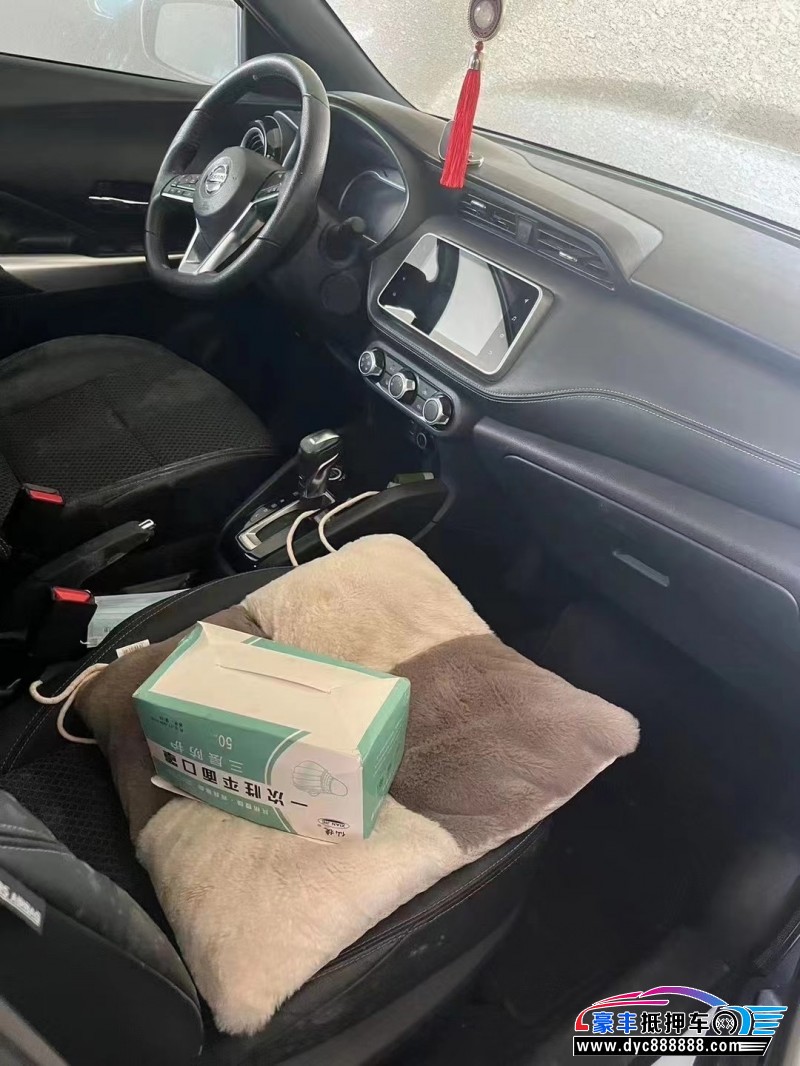 19年日产劲客轿车抵押车出售