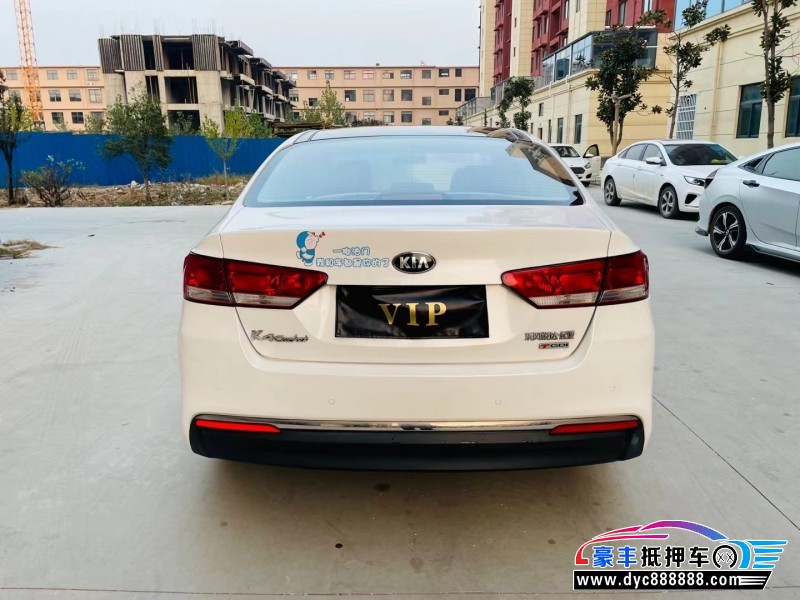 17年起亚K4轿车抵押车出售