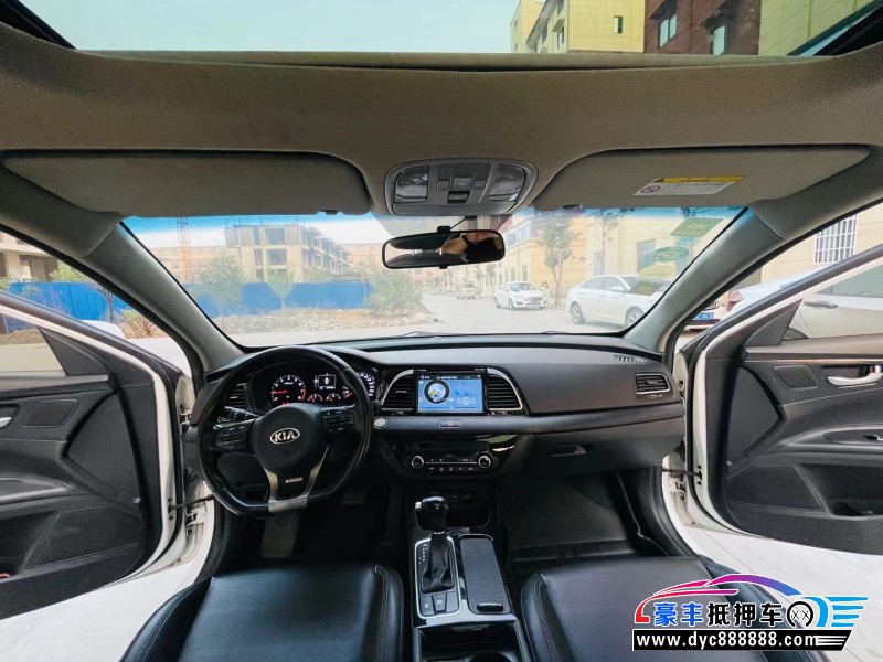 17年起亚K4轿车抵押车出售