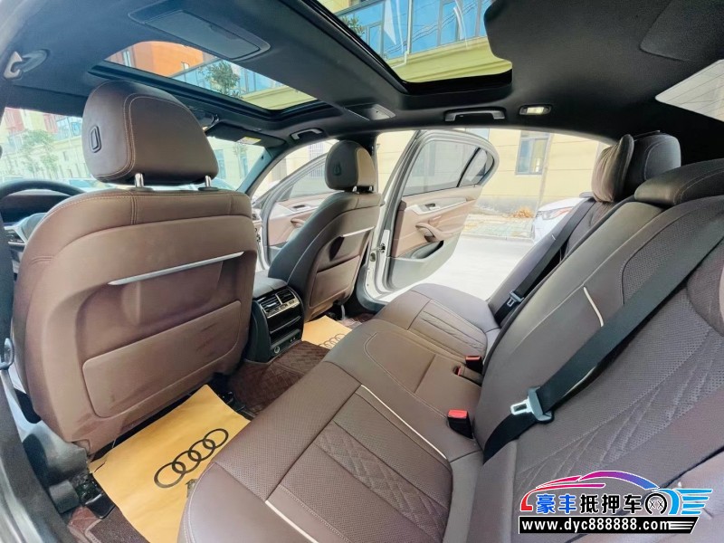 20年宝马5系轿车抵押车出售