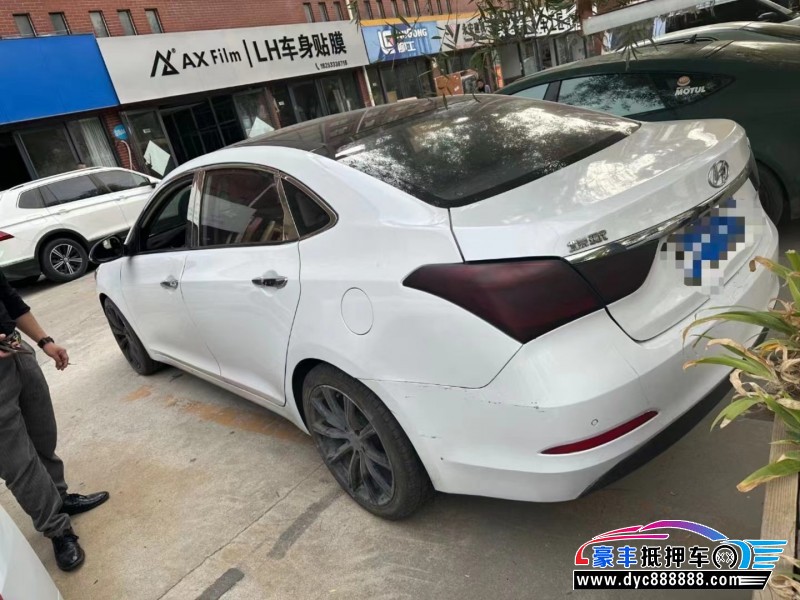 15年现代名图轿车抵押车出售