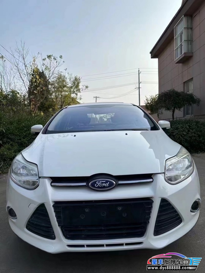 13年福特福克斯轿车抵押车出售