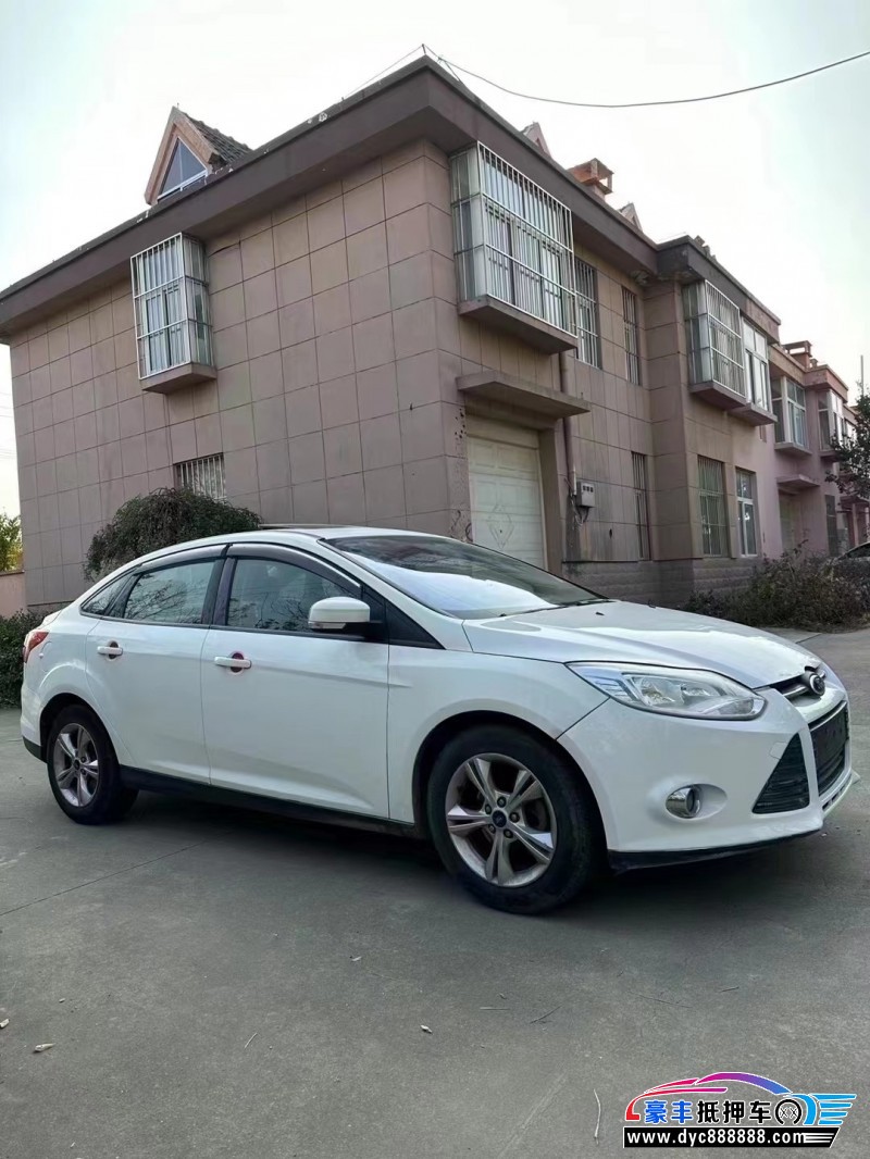 13年福特福克斯轿车抵押车出售