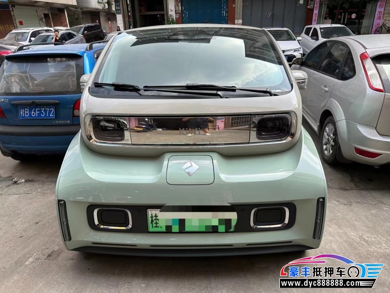 23年宝骏kiwi ev轿车抵押车出售