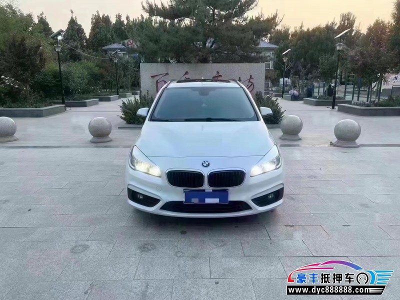 16年宝马2系轿车抵押车出售