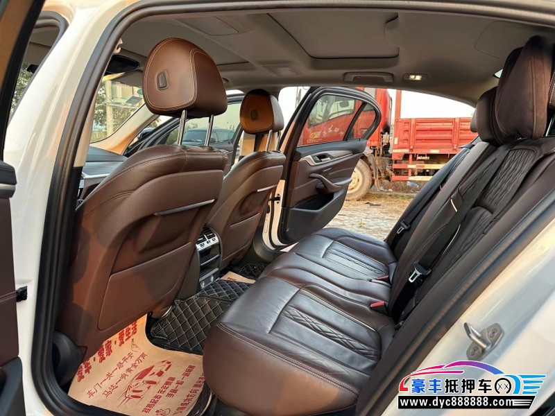 20年宝马5系轿车抵押车出售