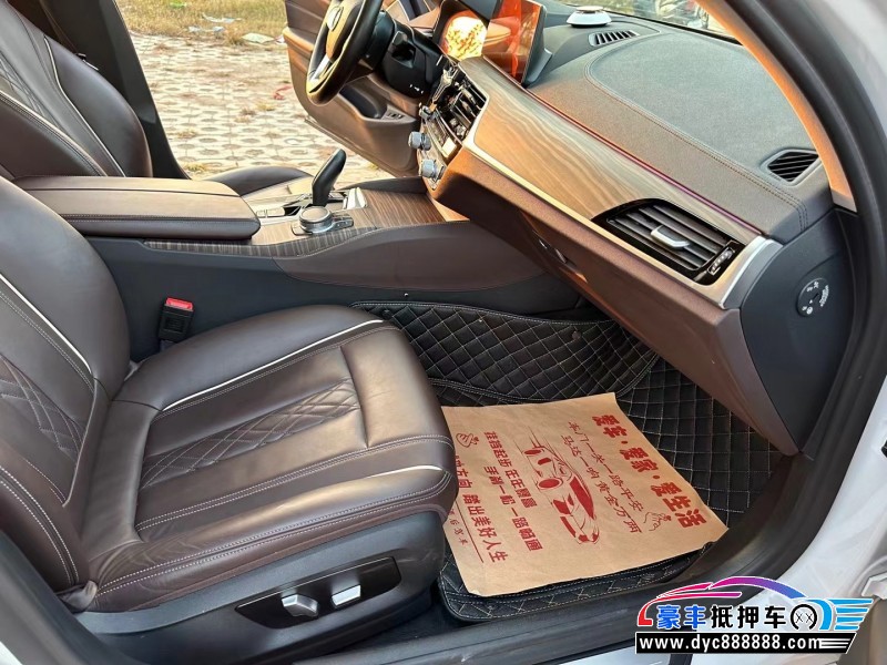 20年宝马5系轿车抵押车出售