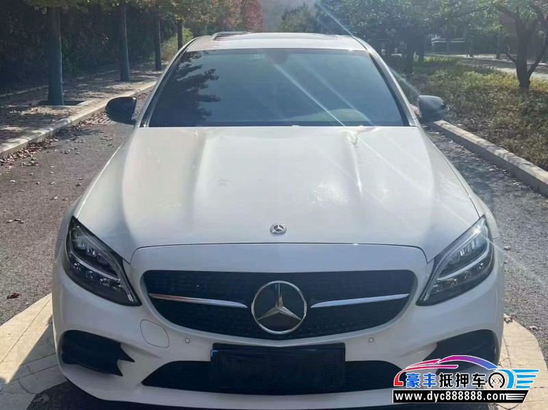 21年奔驰C轿车抵押车出售