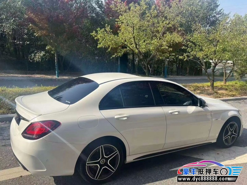 21年奔驰C轿车抵押车出售