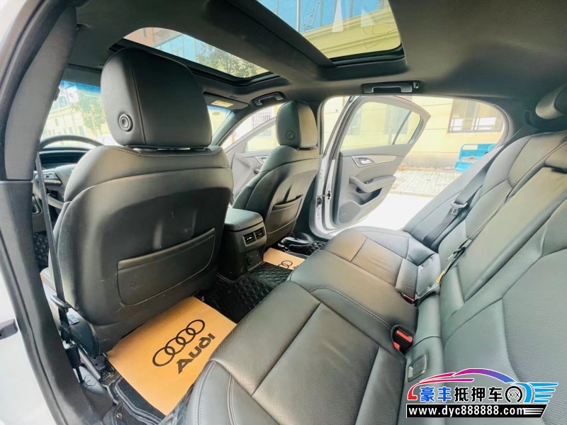 23年凯迪拉克CT5轿车抵押车出售