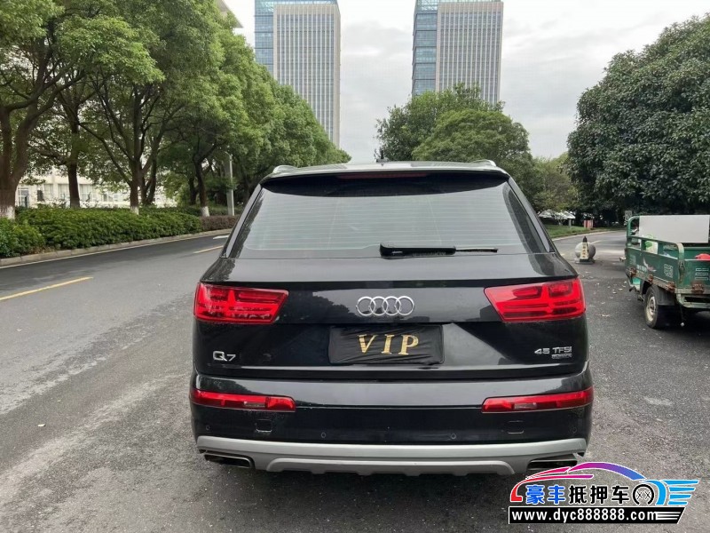 19年奥迪Q7轿车抵押车出售