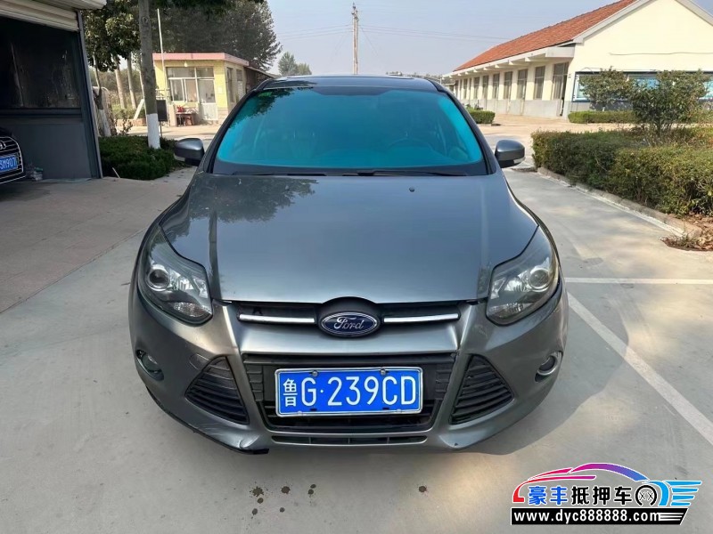 13年福特福克斯轿车抵押车出售