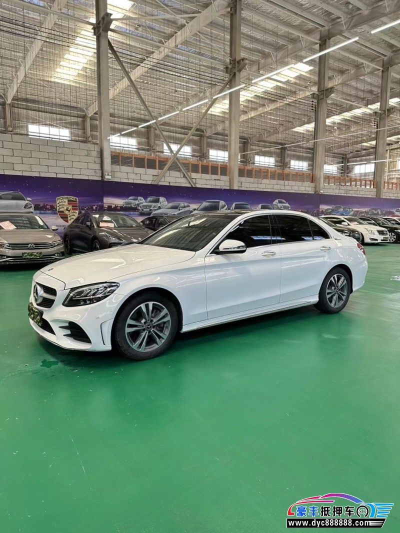 21年奔驰C轿车抵押车出售